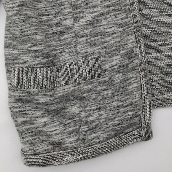 Express Cropped Cardigan - Picture 2 of 3